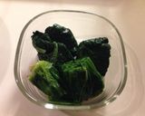 彩り鮮やか♡ほうれん草と鳥肉の炒め物作り方1写真