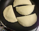 HBで楽チン♪もちふわナン♡ハム包み作り方6写真