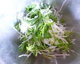 水菜とカニカマの♪胡麻マヨぽんサラダ作り方2写真