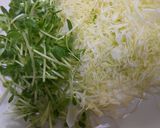 豚ばら肉とキャベツと豆苗の玉子巻き作り方2写真