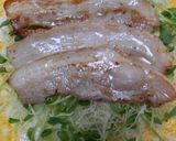 豚ばら肉とキャベツと豆苗の玉子巻き作り方10写真