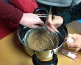 イチゴのサンタのブッシュドノエル作り方1写真