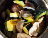 黒皮かぼちゃと椎茸のそぼろ煮作り方2写真