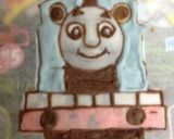 お誕生日・ホワイトデーに★トーマスケーキ作り方8写真