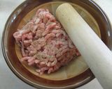 余ったひき肉で☆簡単一品ワンタンスープ作り方1写真