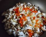 シメジ入りトマトソース作り方1写真