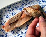 バターが決め手!塩鮭変身コクうまパスタ作り方1写真