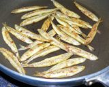 フライパンでワカサギ炒め（カレー味）作り方4写真