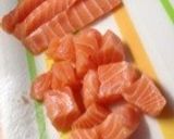 日本酒・焼酎に♡生サーモンの塩麹漬け作り方1写真