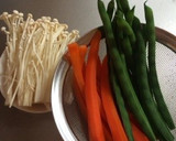 豚肉のエノキと野菜巻き作り方1写真