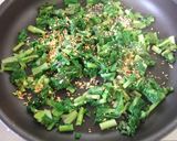 お手軽♫大根菜のふりかけ炒め(^^)作り方2写真
