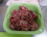 牛肉とブロッコリーの茎のオイスター炒め☆作り方1写真