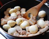 白だし┃里芋と豚ばら肉の照り煮作り方3写真