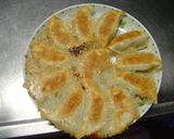 簡単！パリパリ羽根付き餃子作り方5写真