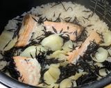 百合根・鮭・ヒジキご飯作り方2写真