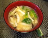 ほうれん草・シメジ・油揚げの味噌汁作り方6写真
