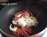 トーストに人参と玉ねぎの甜麺醤炒め作り方3写真