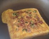 卵と余った野菜でオムレツパン!作り方6写真