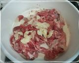 簡単！お肉とキャベツの塩ニンニク鍋作り方1写真