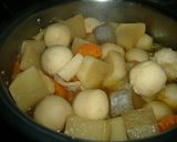 根菜と鶏もも肉の煮物作り方3写真