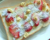 息子クンの好きな 白チョコいちごトースト作り方5写真