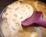 長ネギと蓮根のごちそうスープ♪作り方2写真