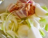 カリカリベーコンとかぶの豆乳スープ作り方1写真