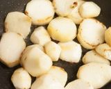 里芋とベーコンのにんにく醤油バター焼き作り方2写真