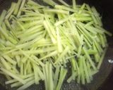 《簡単♪小鉢》ブロッコリー茎の塩昆布和え作り方3写真