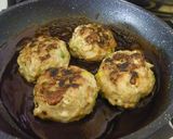 大人の味のホットソース煮＊鶏ハンバーグ作り方7写真