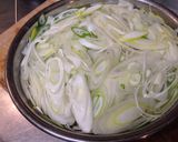 長ねぎ大量消費！スープしゃぶすき作り方1写真