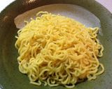 豚バラ×白菜×トマトのからめ味噌ラーメン作り方9写真