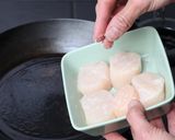 ホタテのパイ包み焼き　サバイヨンソース添作り方4写真