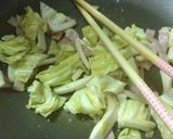 キャベツとキノコ、ベーコンのパスタ♡作り方3写真