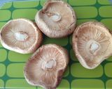 椎茸のWアンチョビ☆ケチャ焼き作り方1写真