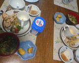 お揚げと小松菜と舞茸の練りごま味噌汁作り方17写真