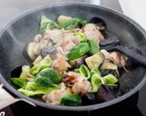 【豚バラなすとピーマンの生姜焼き】ご飯が進む♫作り方4写真