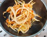 煮物の残りでソースあんかけ焼きそば作り方4写真