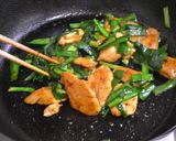 鶏ささみとニラのピリ辛豆板醤炒め作り方7写真