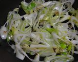 長ネギと油揚げのシンプル醤油炒め作り方3写真