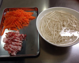豚肉とかつお節のきんぴらごぼう♡作り方1写真