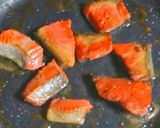 白菜と鮭の味噌バター炒め作り方2写真