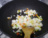 海鮮チャーハン・・・簡単１人昼ご飯①作り方3写真