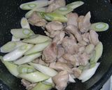 鶏とネギの塩だれ炒め作り方1写真