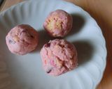 ♡ いちご濃厚♡ 簡単チーズトリュフ♡作り方4写真