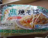 信州食材で♪レタスときのこの塩焼きそば♪作り方1写真
