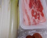 豚ばら肉と白菜と長ねぎの3点梅肉炒め作り方1写真