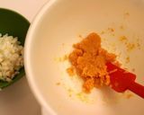 旨味たっぷり☆大豆と椎茸の黄身和え作り方1写真