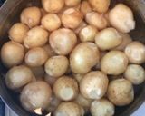 新ジャガとねぎの焦がしバター焼き作り方1写真