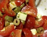 トマトとチーズのバジル風味サラダ作り方4写真